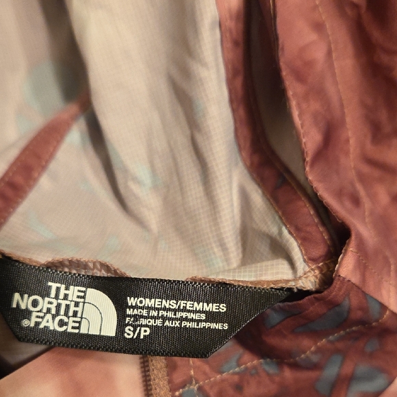 The North Face Women's Mauve and Teal Jacket - Picture 3 of 7